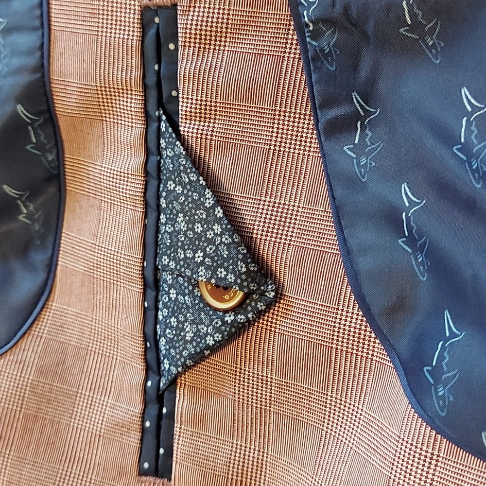 Suit Jacket - Picture 4 of 4